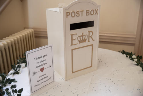 324